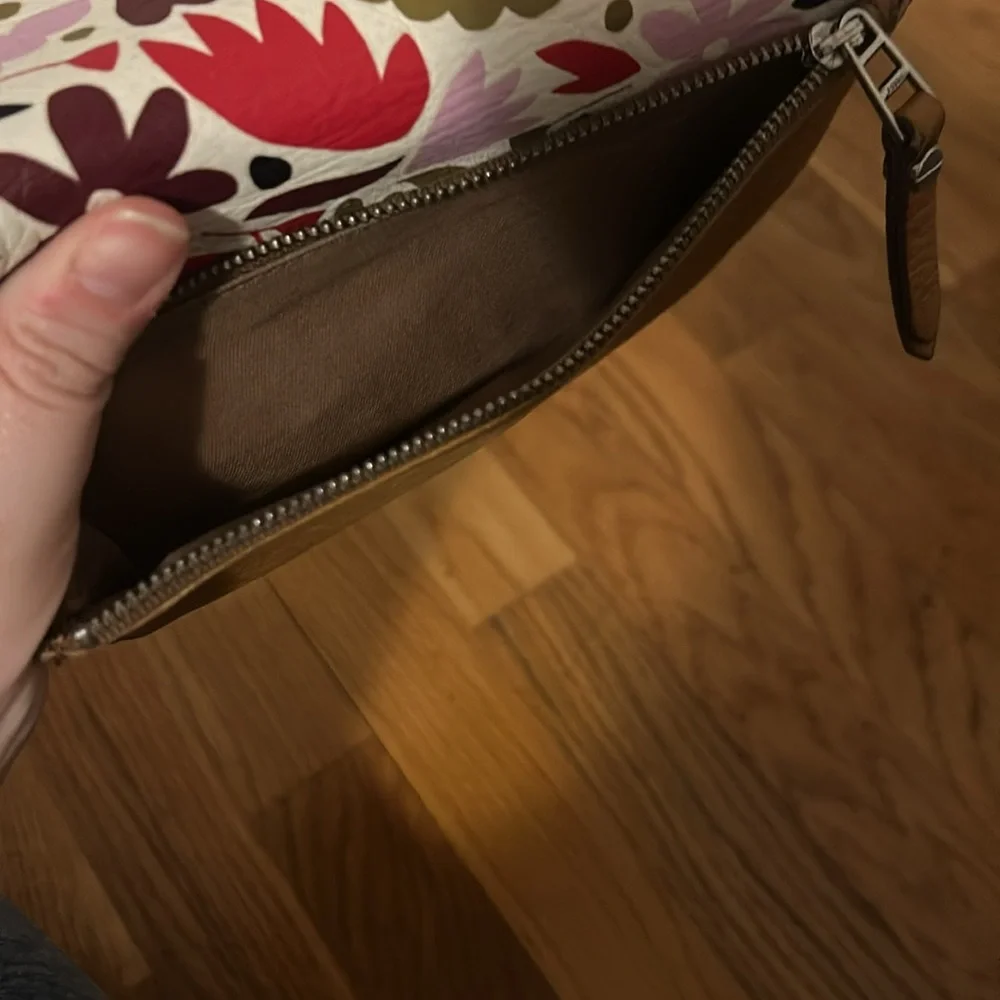 Unique Fossil leather wallet - Picture 8 of 10